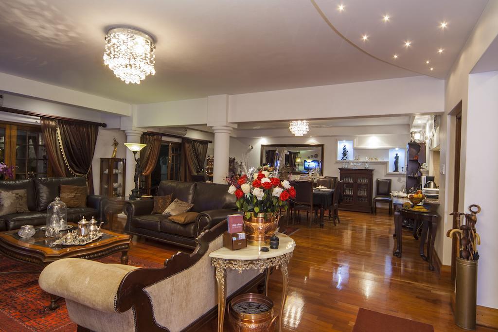 Hotel Aristo Manor Richards Bay Exterior foto