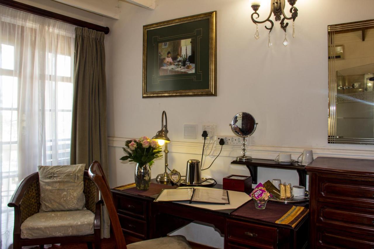 Hotel Aristo Manor Richards Bay Exterior foto