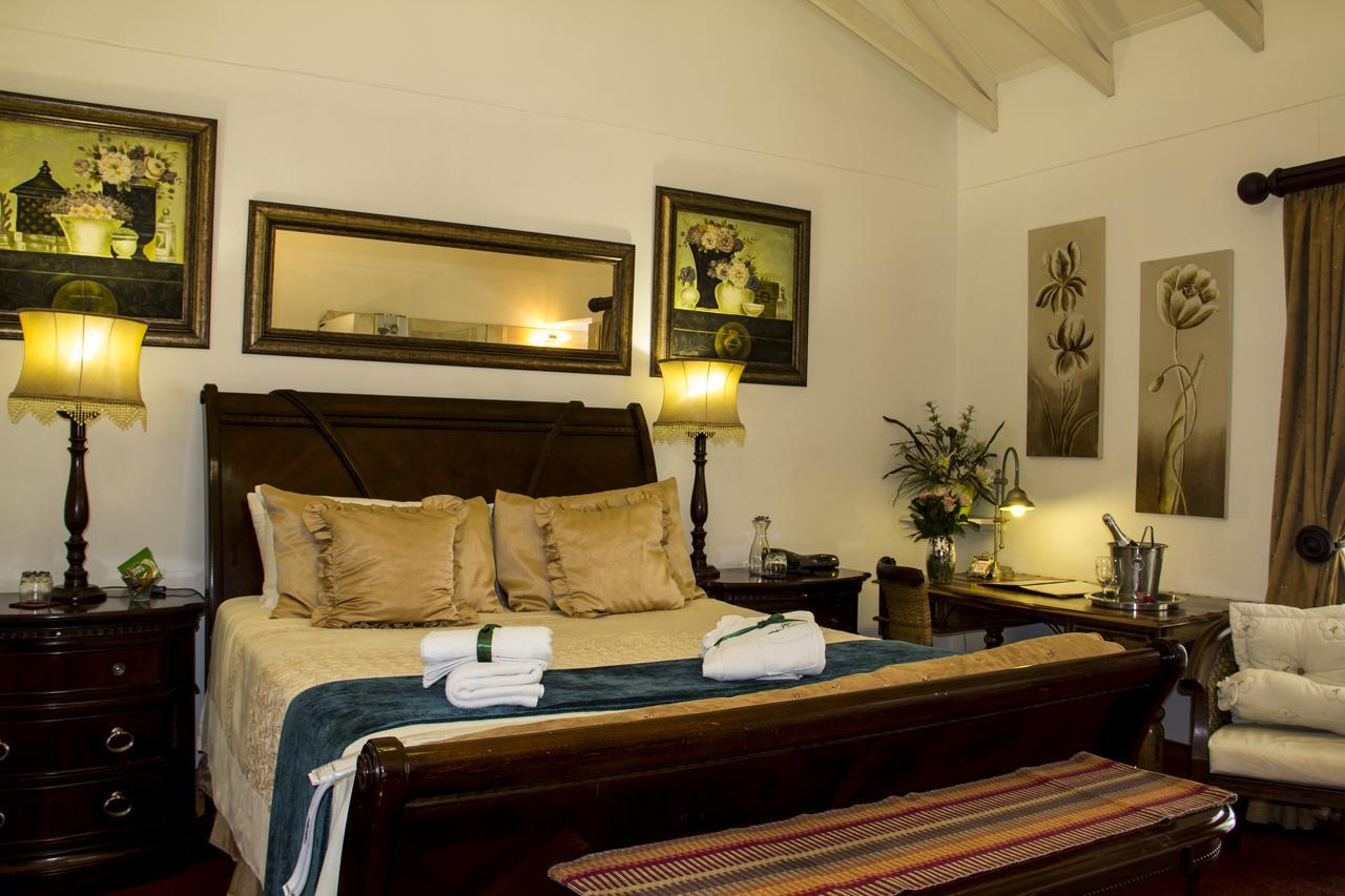 Hotel Aristo Manor Richards Bay Exterior foto
