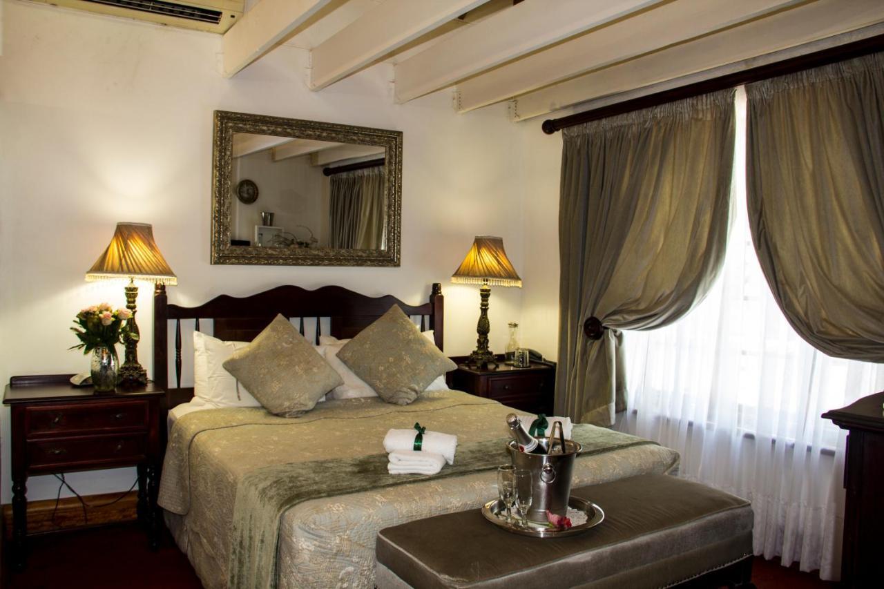 Hotel Aristo Manor Richards Bay Exterior foto