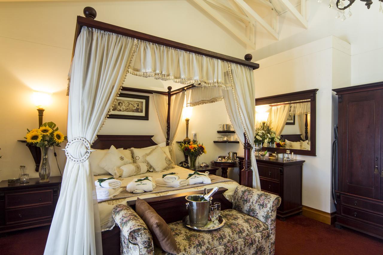 Hotel Aristo Manor Richards Bay Exterior foto
