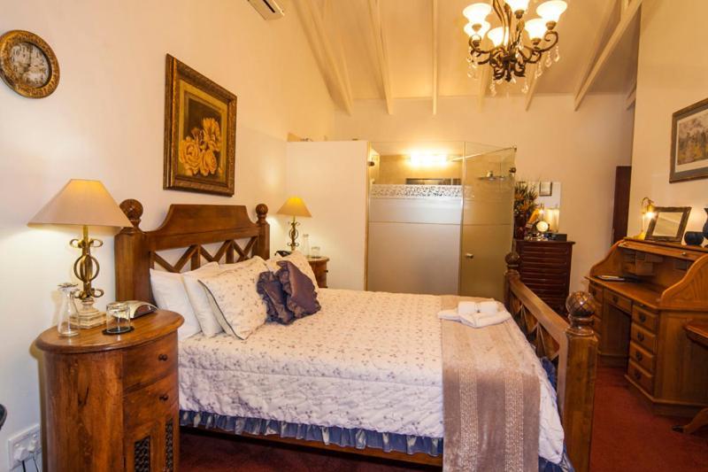 Hotel Aristo Manor Richards Bay Exterior foto