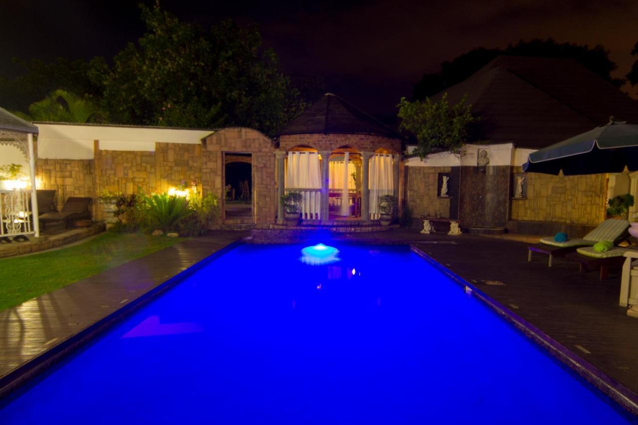 Hotel Aristo Manor Richards Bay Exterior foto